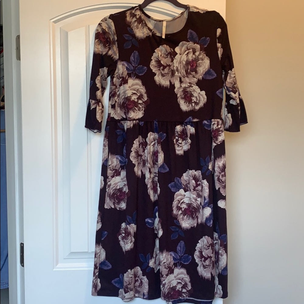 Elivelle Purple Textured Bloom Midi Dress